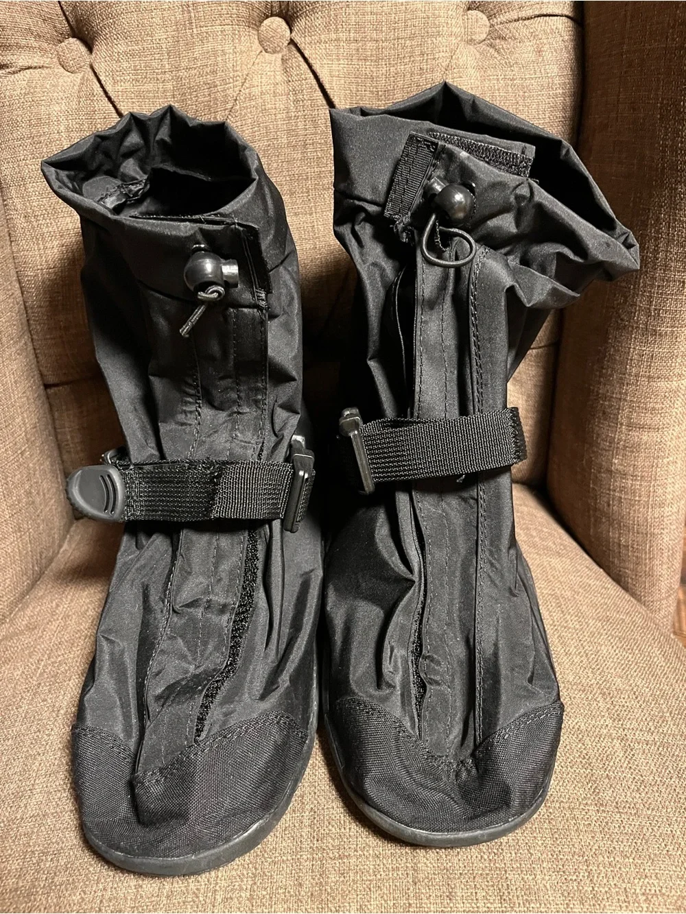 NEOS Villager waterproof overshoe size medium